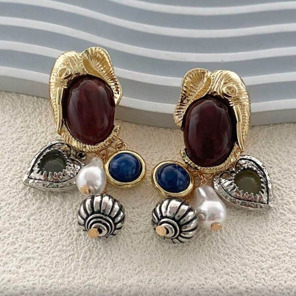 ✨NEW Tribal Bohemian Vintage Gold and Red Statement Earrings - Picture 2 of 3